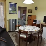 Grazioso Appartamento In Zona Santa Rita